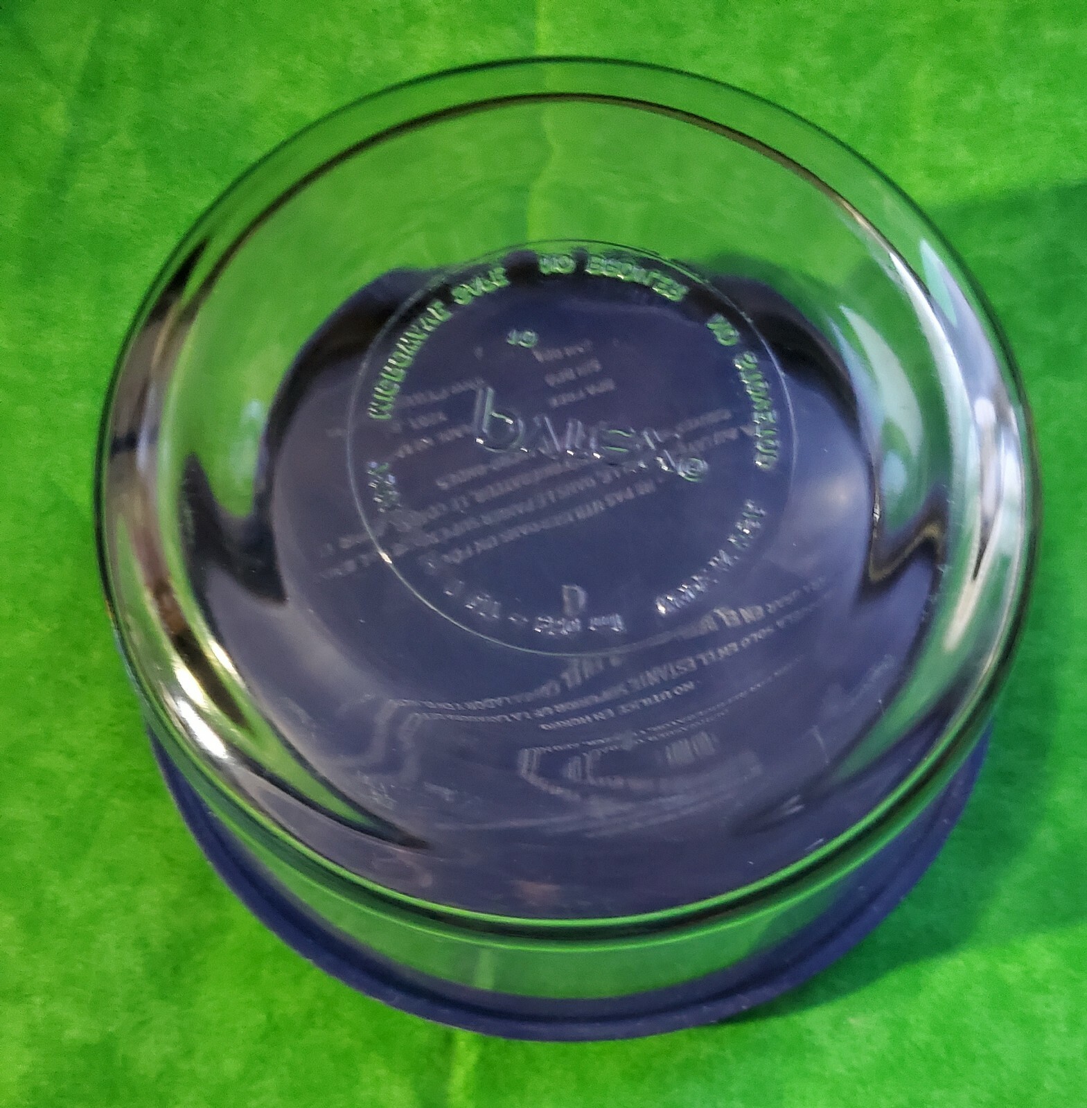 Lot of 2 Pyrex Storage Clear 7-cup w/Red Lid. 7203, 4- cup w/Blue Lid 7201