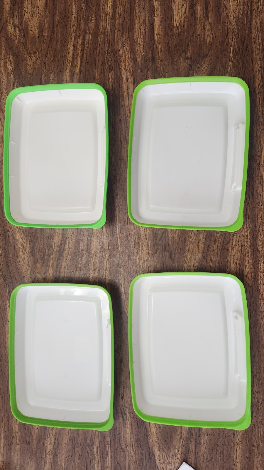 3 Rubbermaid FreshWorks 17.3c 4.1L Produce Saver Vented Food Storage Containers