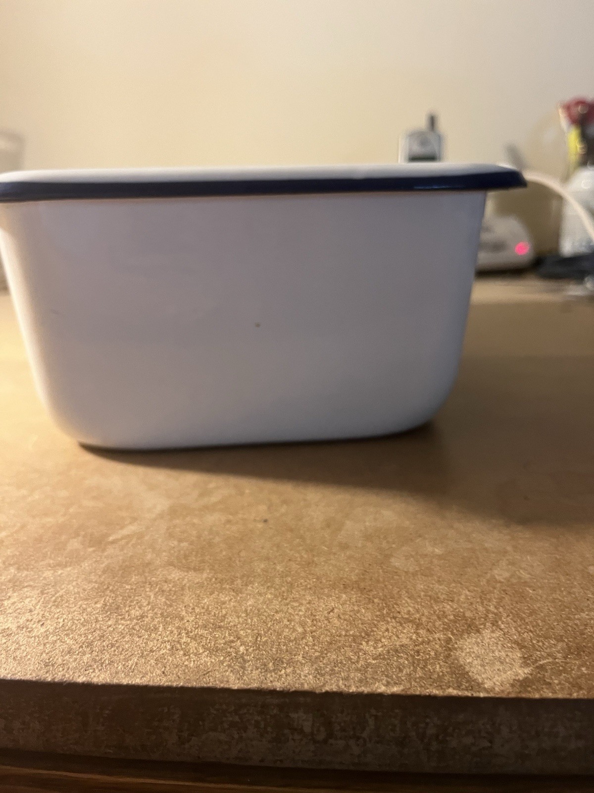 Vollrath Vitalizer Enamel Steel Refrigerator Dish w/ Slip-On Lid White/Blue 1925