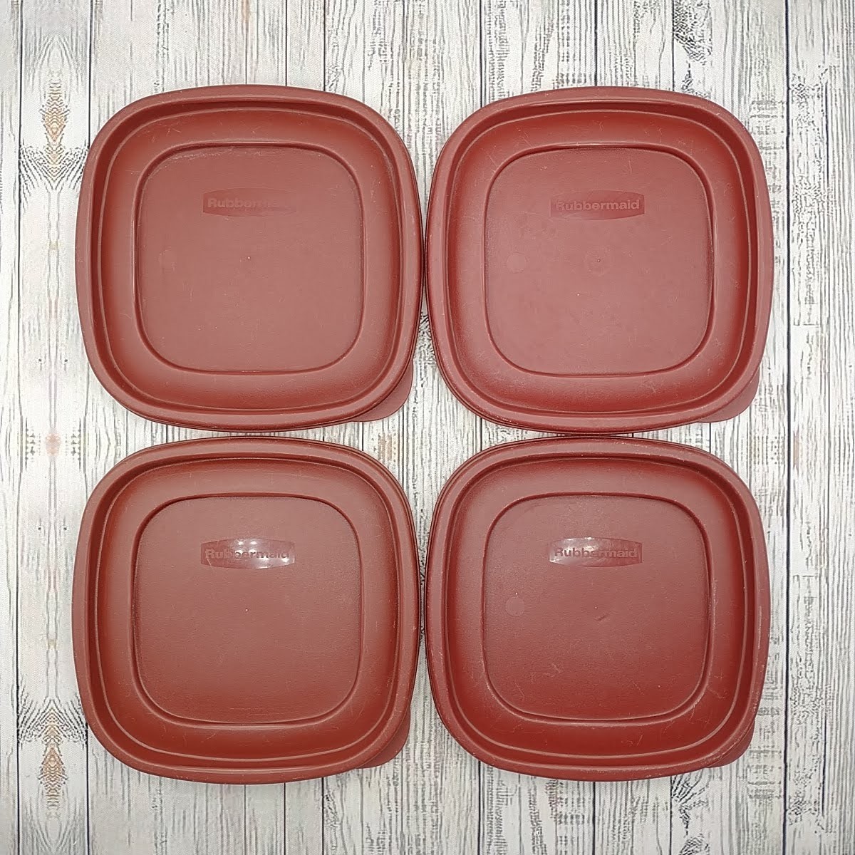 Rubbermaid Easy Find 7J64 Lid Burgundy Dark Red Square 4 Replacement Lids 6.5″