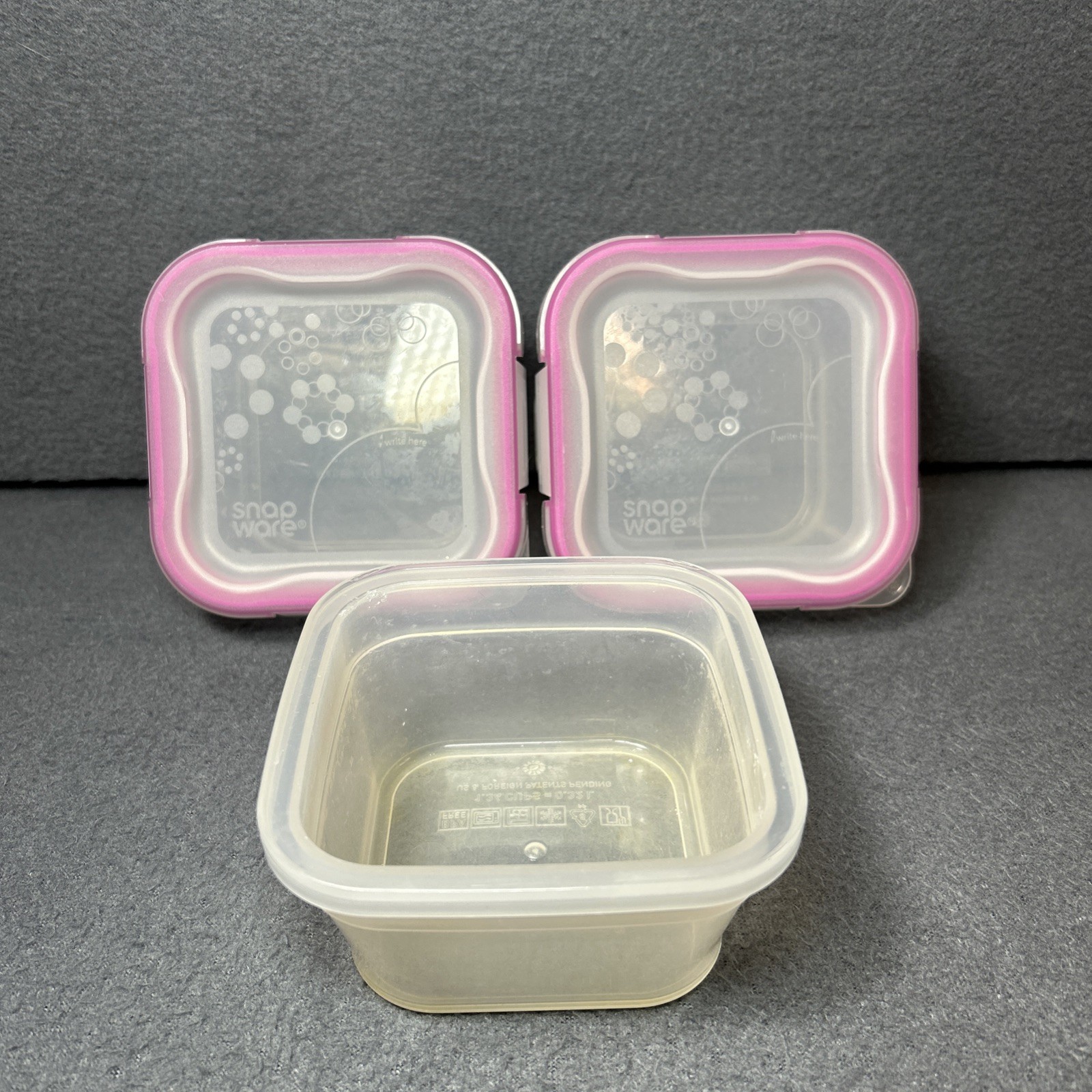 Snapware Small Square Plastic Food Storage Containers Set 1.34 Cups 4″ With Lids