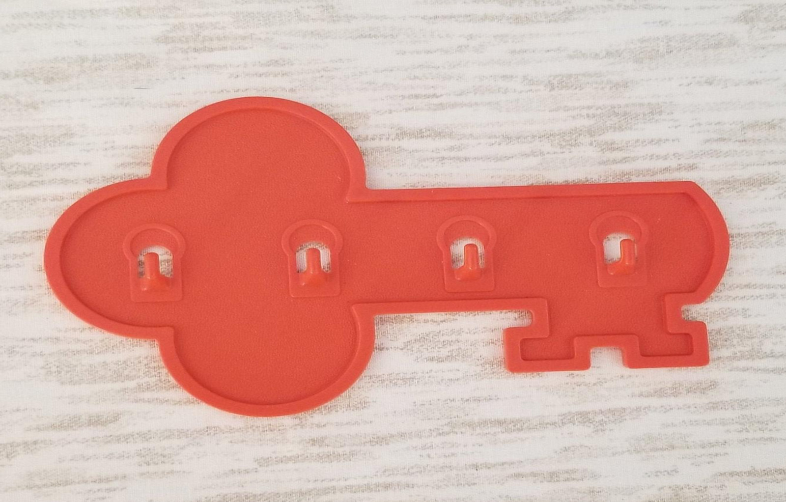 Tupperware Gadgets Key Hook Holder Hanger Wall Rack Orange Color New