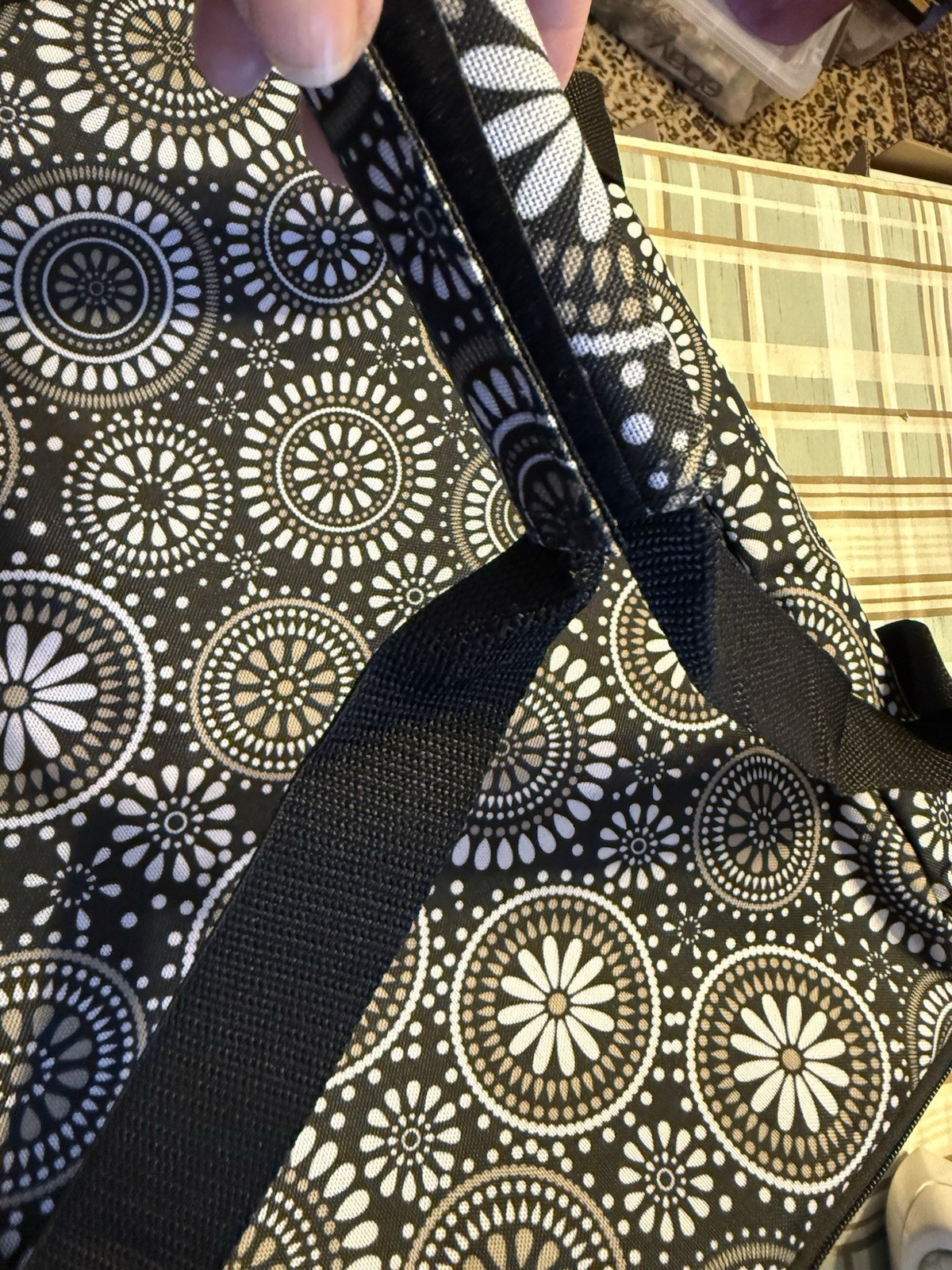 New Insulated Casserole Carrier Tote Thermal Travel Bag Black Medallion Handles