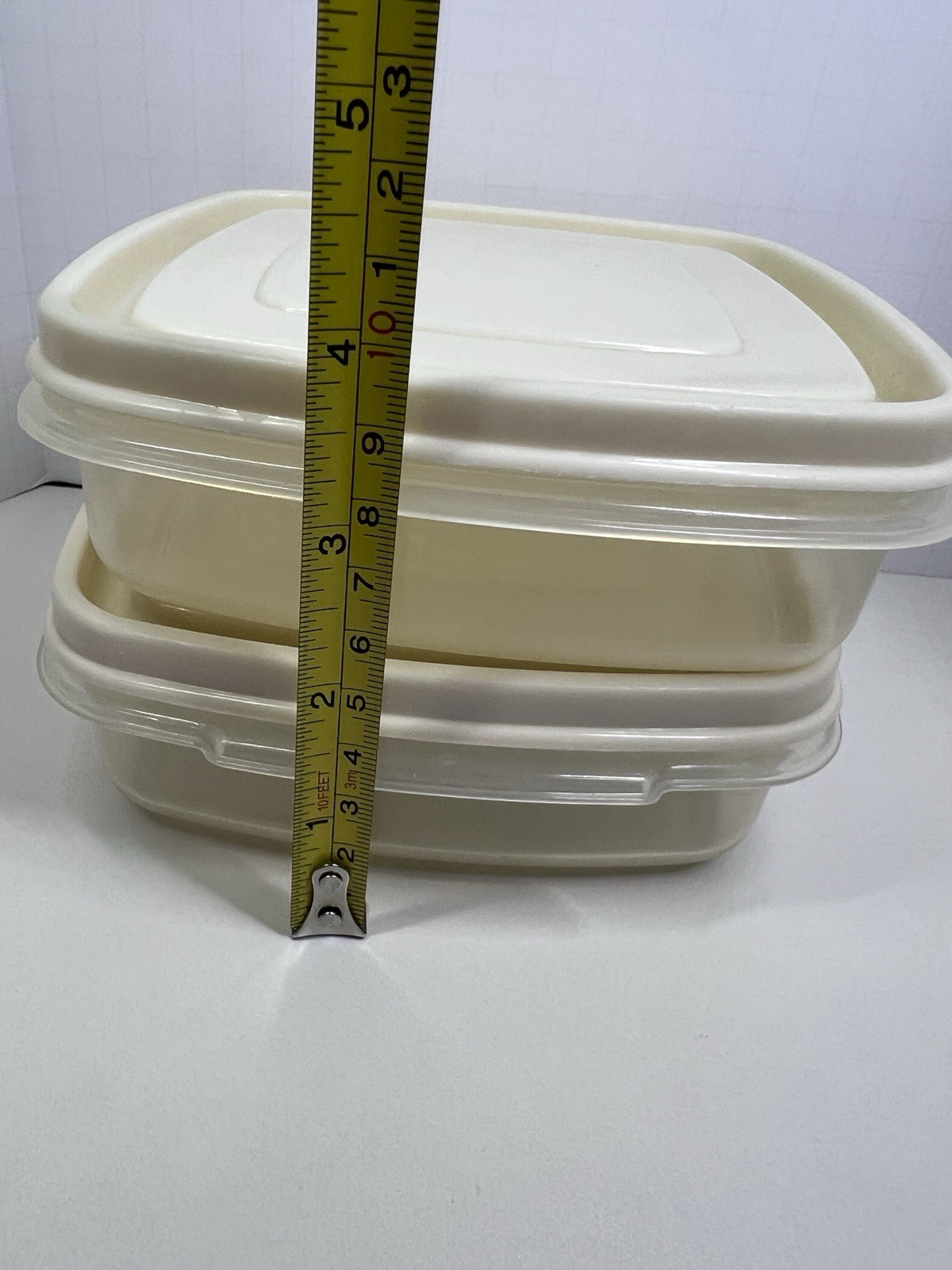 Vintage Rubbermaid Servin Saver #1 – 2 Cups – Lot Of 2 Sandwich w Lids Almond