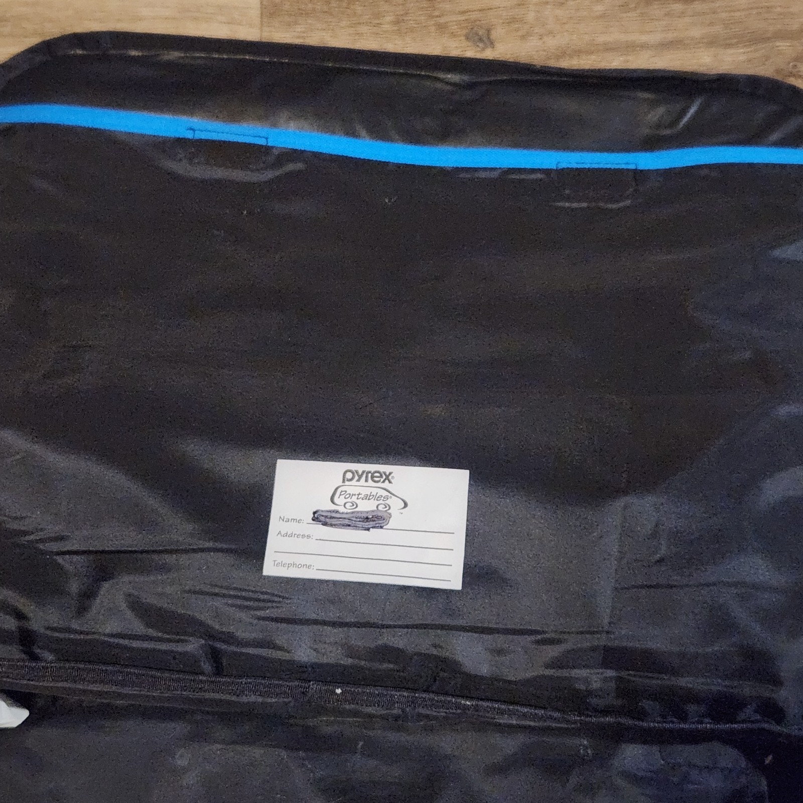 Pyrex Portables Way To Go Insulated Hot/Cold Travel Bag Lot Of 3 Blue Green