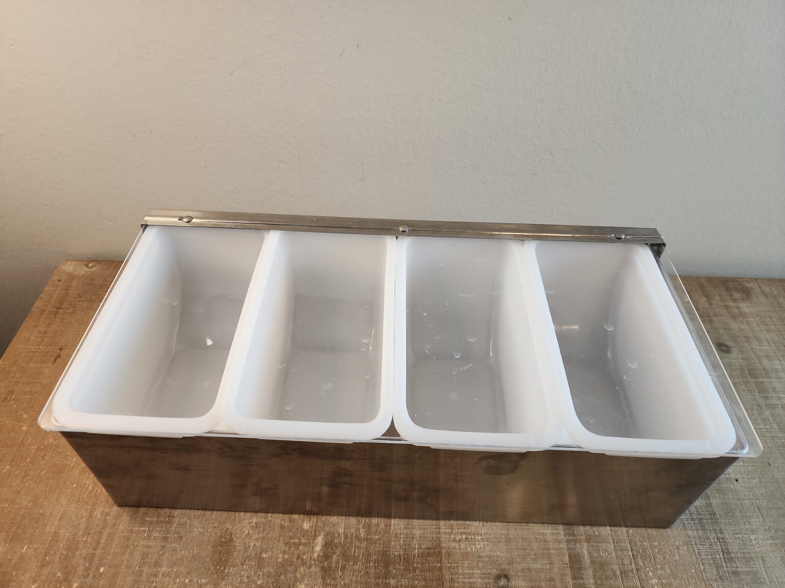 4 Compartment Condiment Server Caddy – Serving Tray Container unbranded