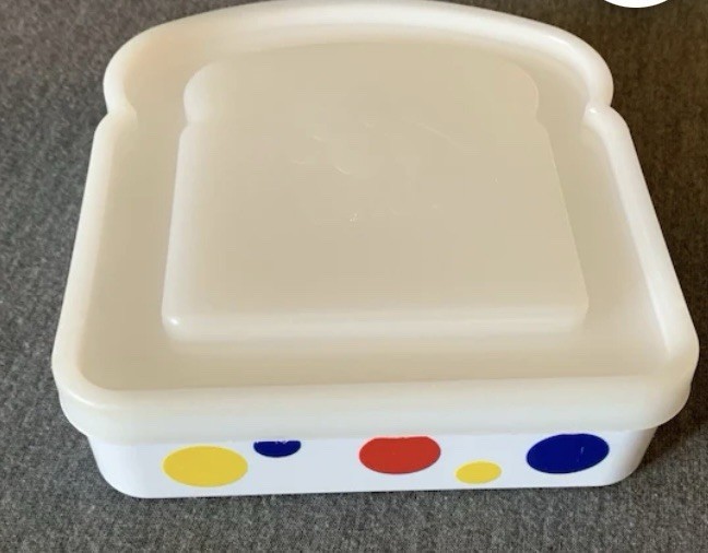 WONDER BREAD Sandwich Keeper, Bread-Shaped Plastic Container with Lid Vintage