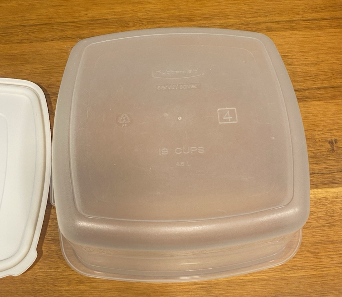 Tupperware ServIn Saver #4 19 cups 4.5L square Food Storage Container Almond Lid