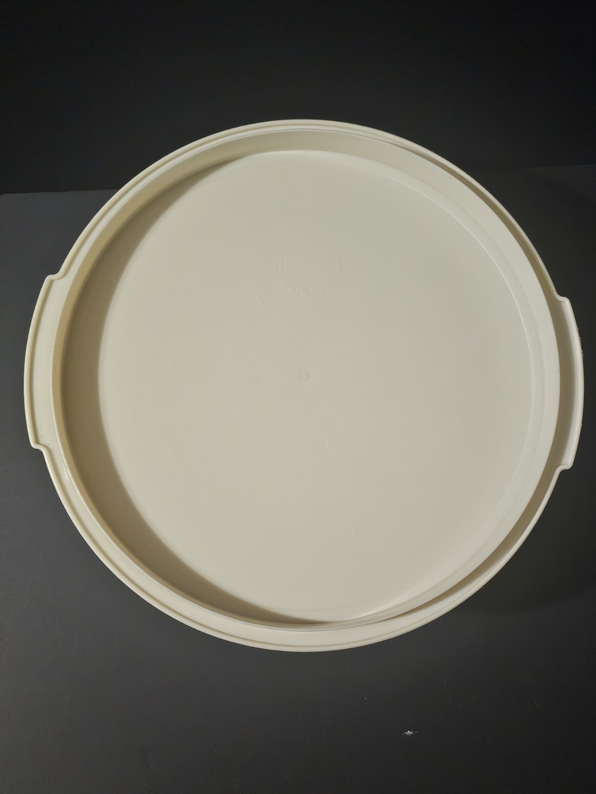 Vintage Rubbermaid Servin’ Saver Cake Keeper 12″ Rare Flat-Handle Dome Lid