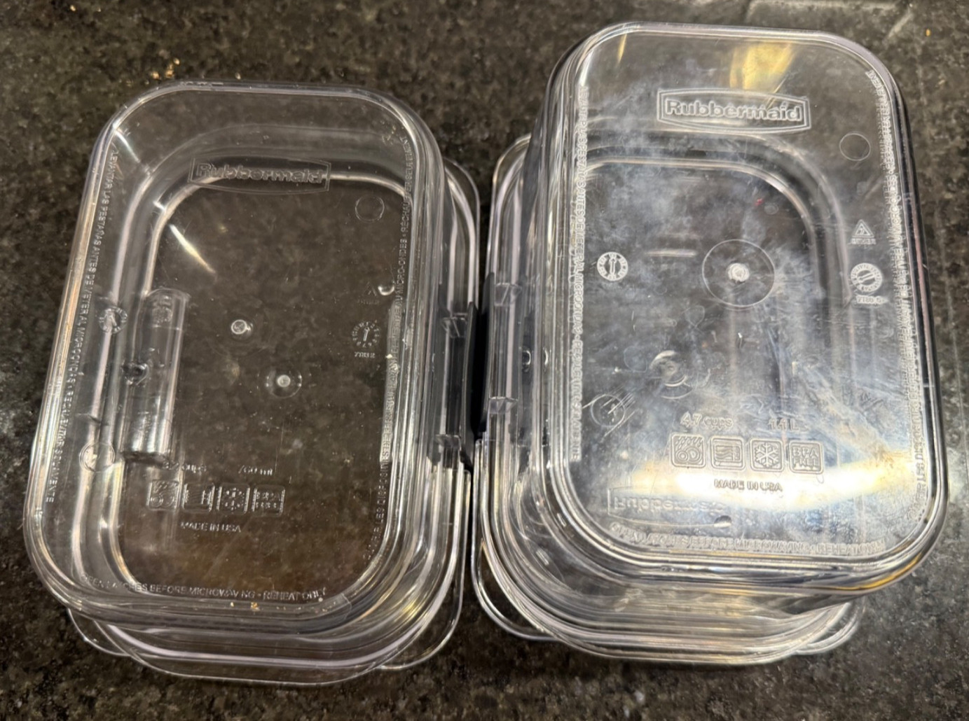 LOT OF 2 RUBBERMAID BRILLIANCE CONTAINERS!… 4.7 CUP & 3.2 CUP