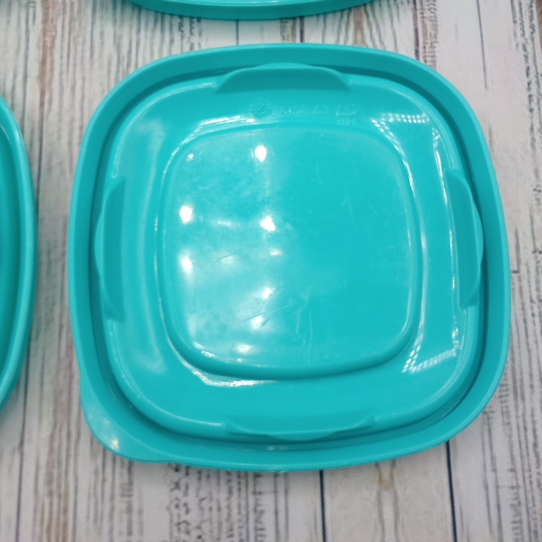 Rubbermaid Easy Find Lid 7J58 Light Blue Square 6 Replacement Container Lids 4.5