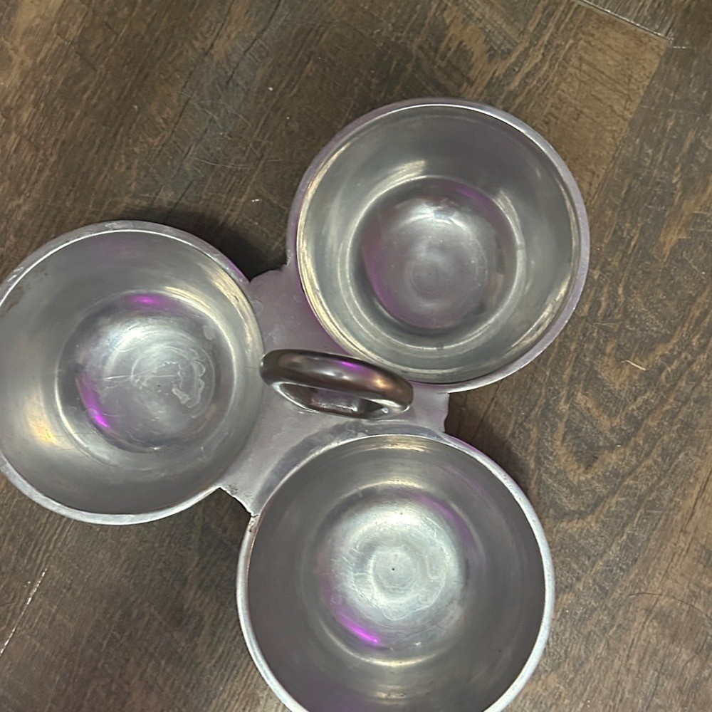 Pewter 3 Compartment Condiment Snack Nut Candy Dish Handle Made in India