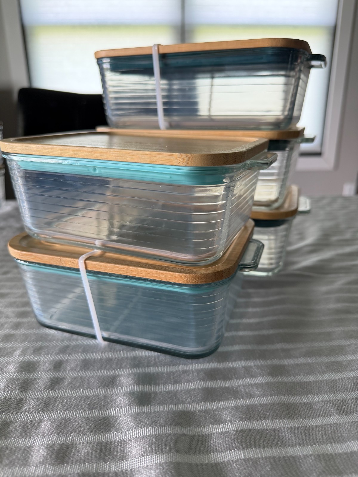 Ello Glass Meal Prep Containers with Bamboo Lid Plastic Free
