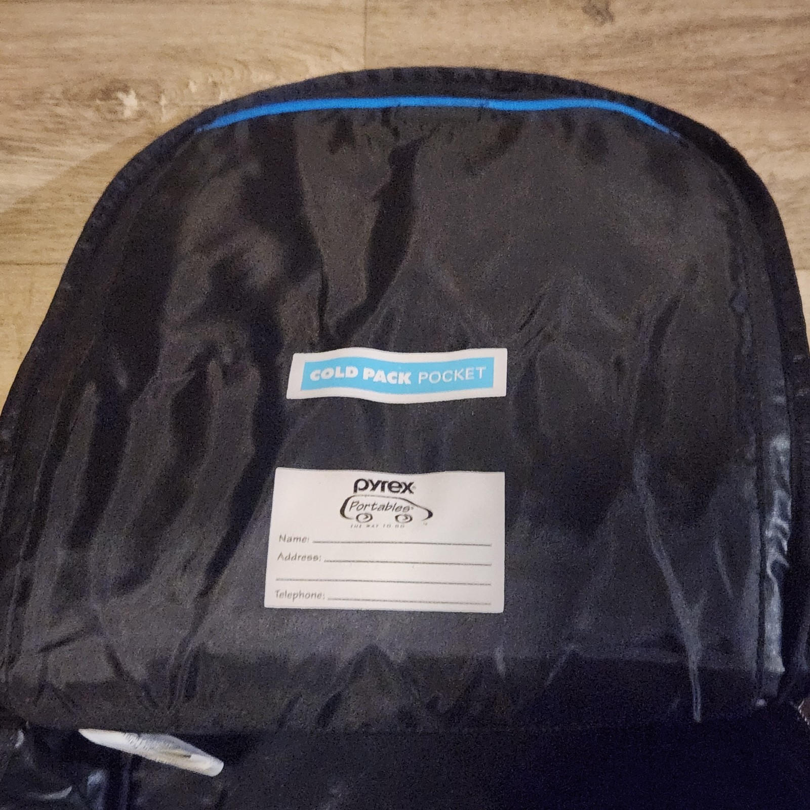 Pyrex Portables Way To Go Insulated Hot/Cold Travel Bag Lot Of 3 Blue Green