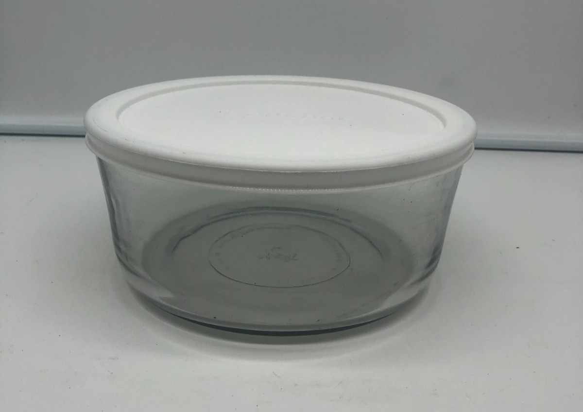 anchor hocking round food storage container 1.75 qt white lid