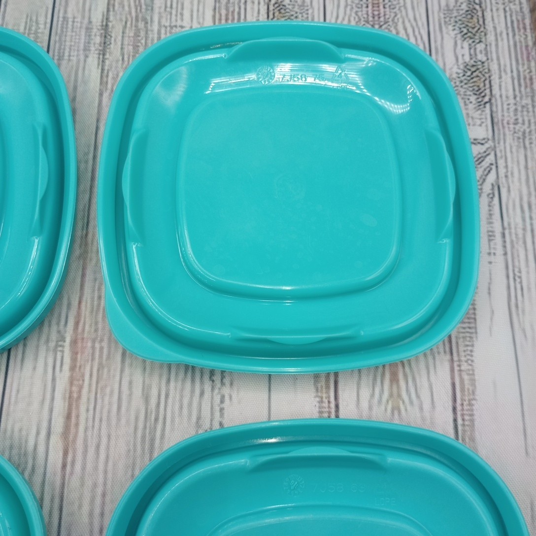 Rubbermaid Easy Find Lid 7J58 Light Blue Square 6 Replacement Container Lids 4.5