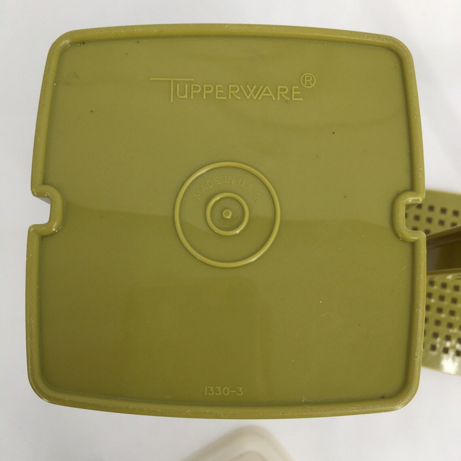 Vintage Tupperware Pick-A-Deli Pickle/Olive Keeper – Avocado Green – # 1330-3
