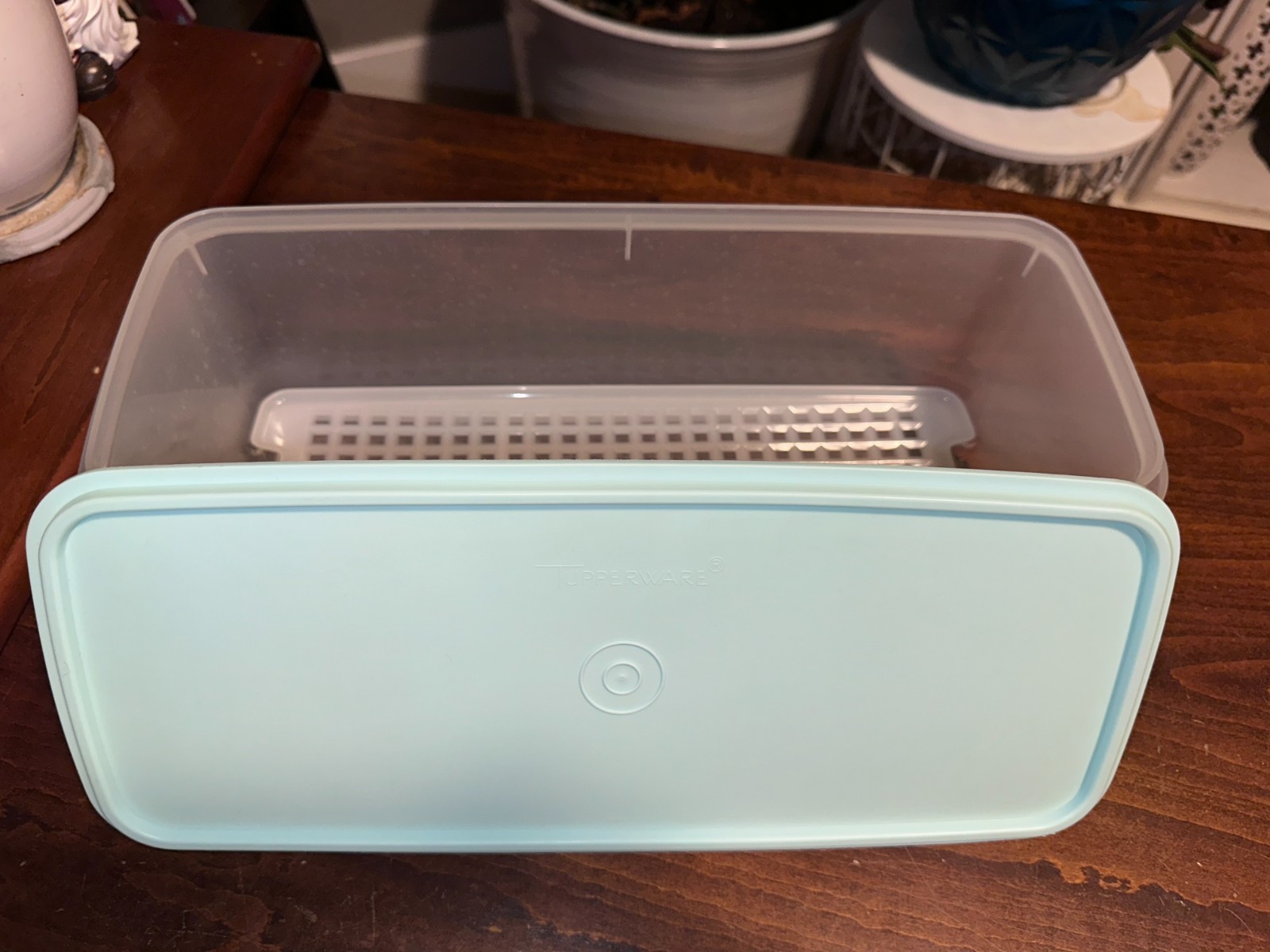 Tupperware Vintage Large Easy-Crisp Vegetable Crisper Keeper 782 ~ Teal Blue