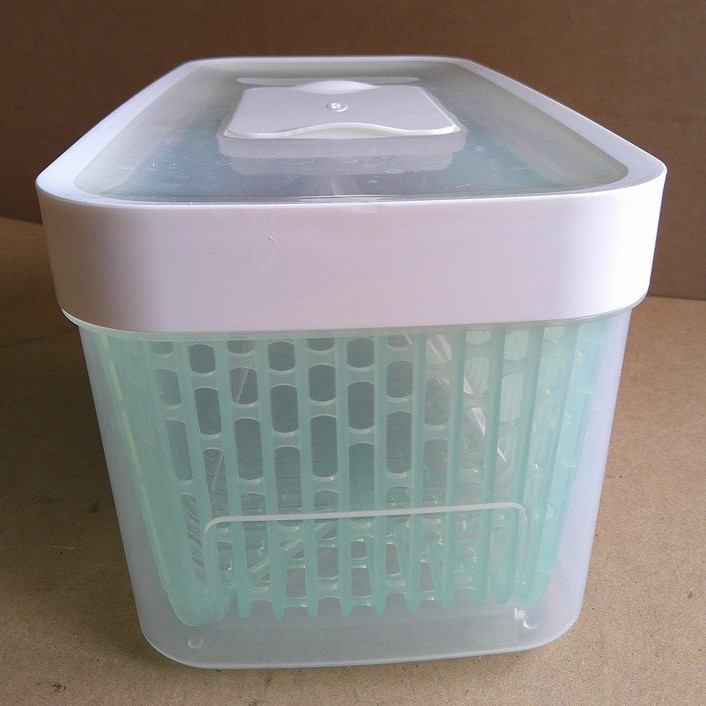 OXO Good Grips GreenSaver 5-quart Produce Keeper Large White