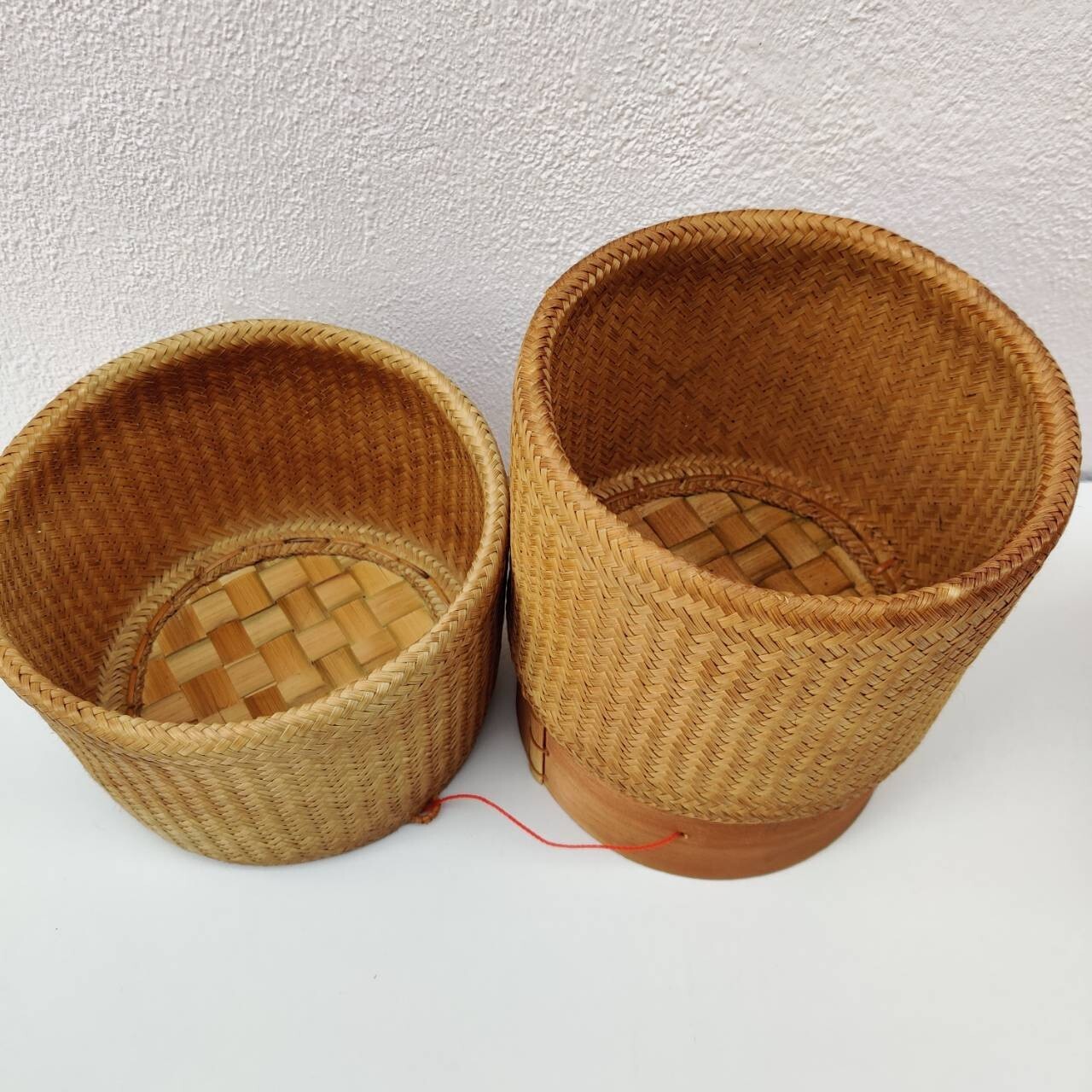 Sticky rice basket made from bamboo Comes with a cloth to put the sticky rice in