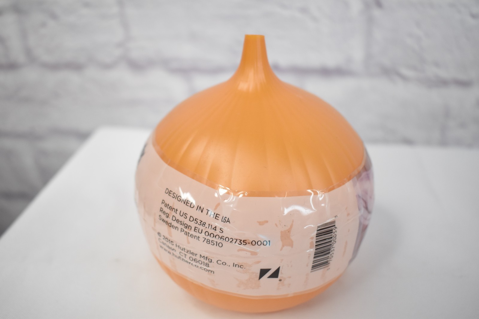 Hutzler Pro-Line Onion Saver Keeper Storage Container Yellow- Keeps Fresh Longer