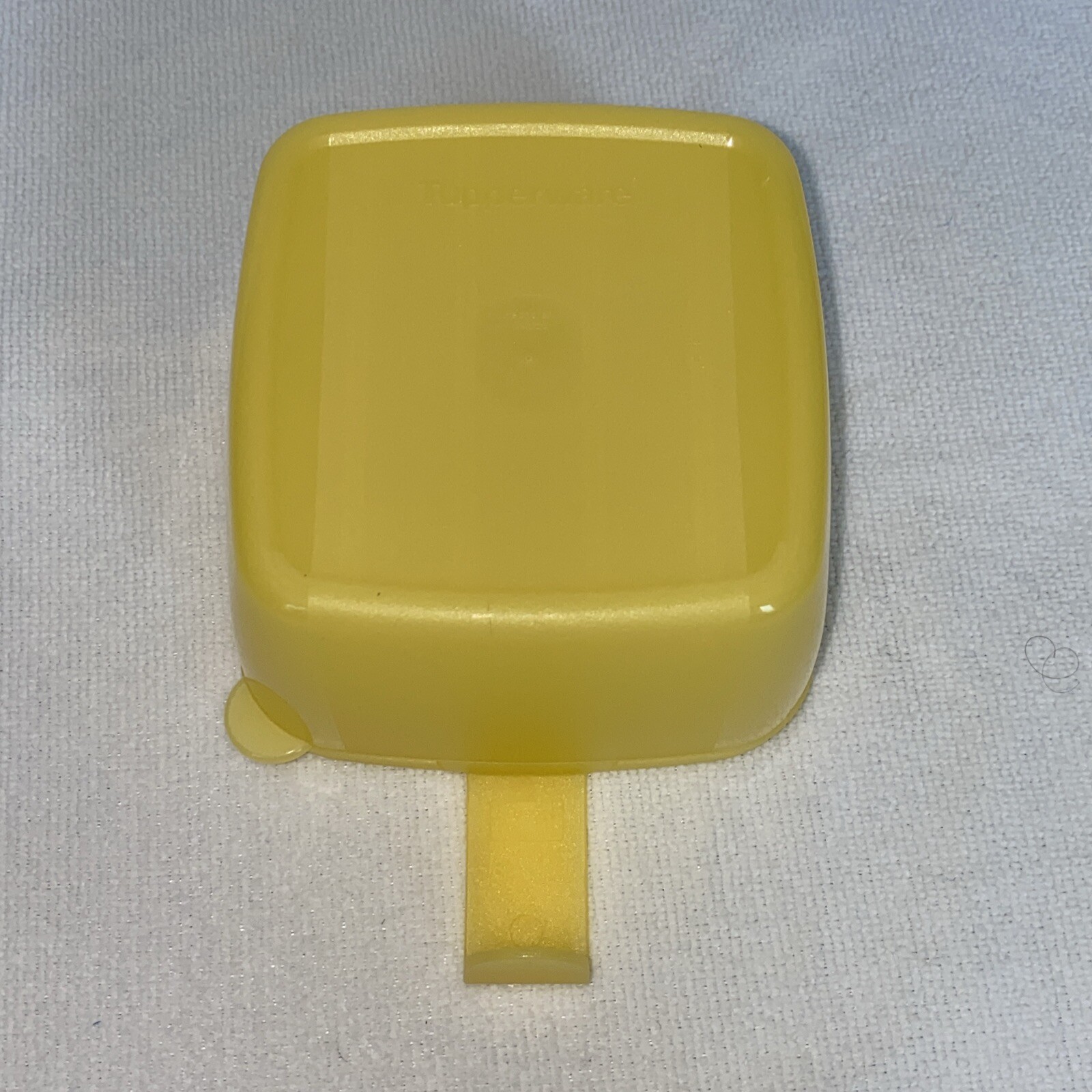 VTG Tupperware Forget Me Not Cheese Slice Hanging Fridge Keeper Yellow
