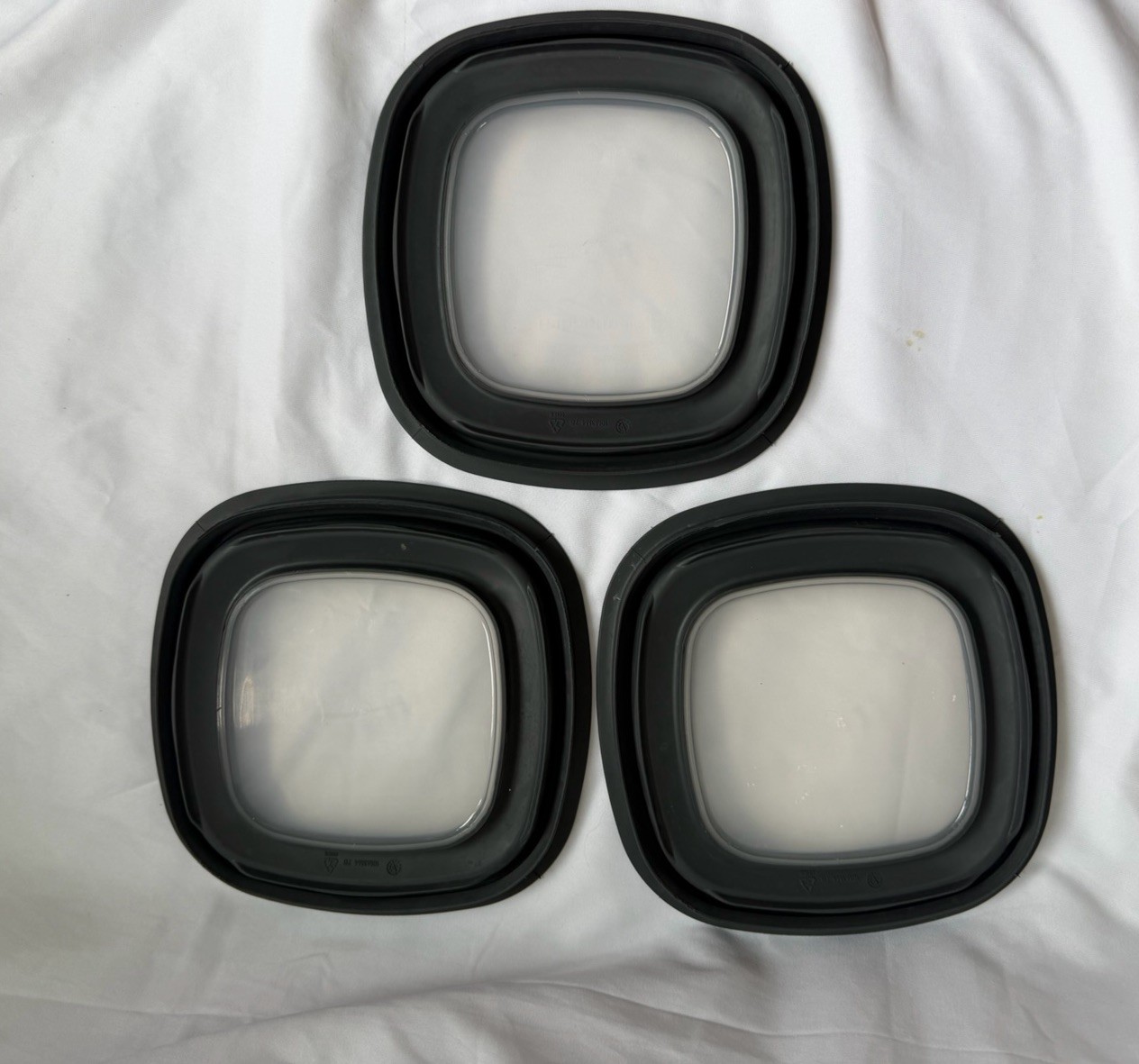 Rubbermaid 7” Premier Replacement Lids 10M3M4 Gray w/ Clear Window Lot of 3