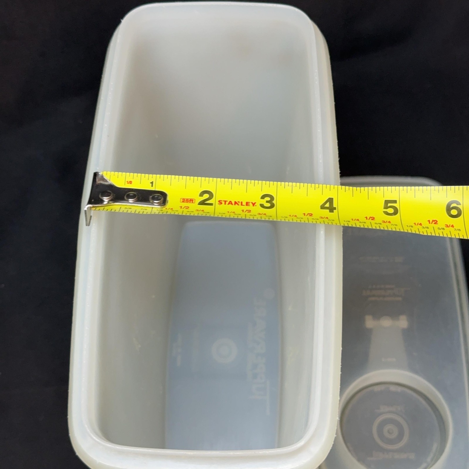 Tupperware Cereal Keeper Container Flip-Top Pour Spout Clear Plastic Storage USA