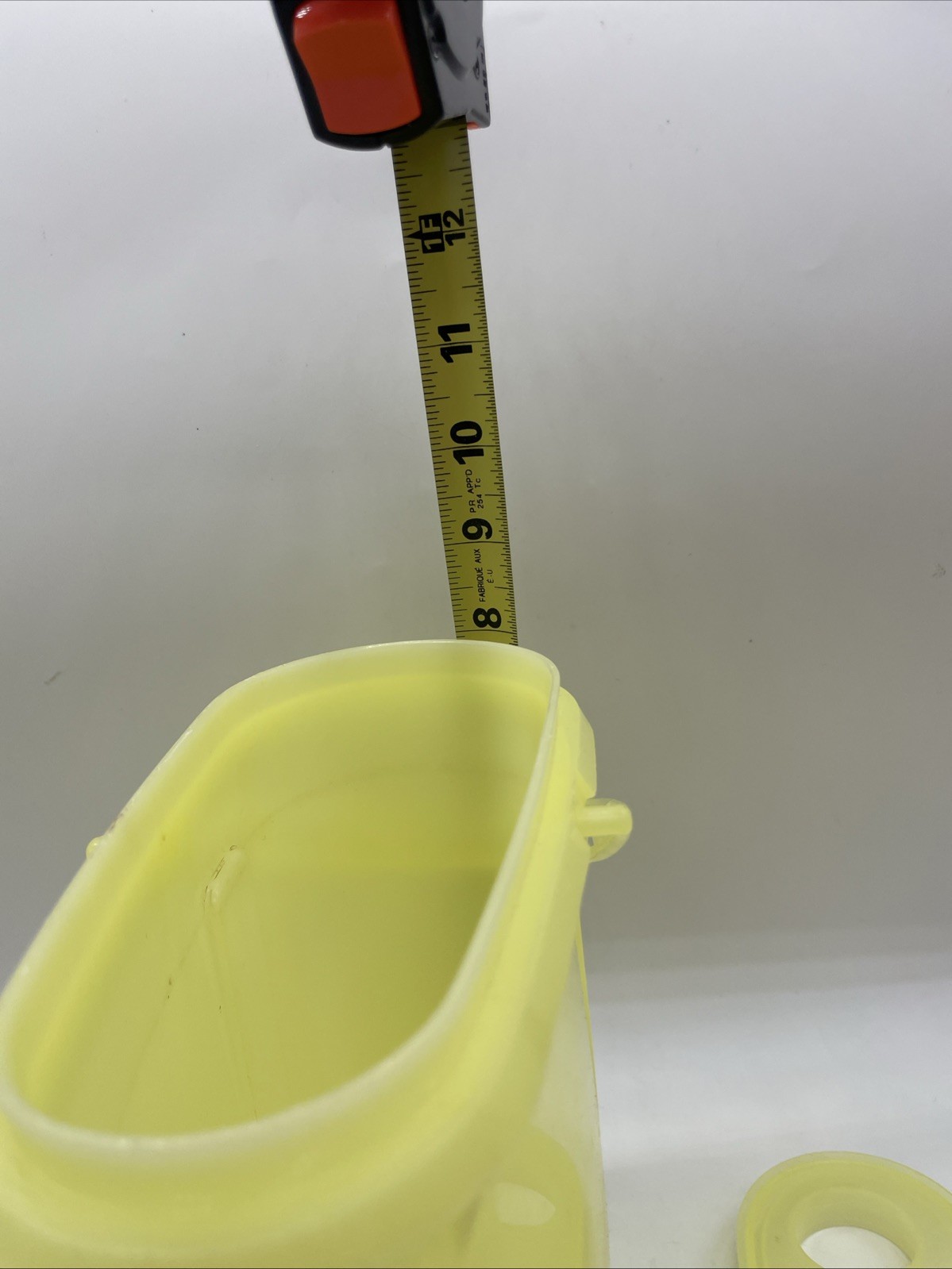 Tupperware Yellow Modular Oval Container Pour Spout Lid Handle 7 Cup Vintage