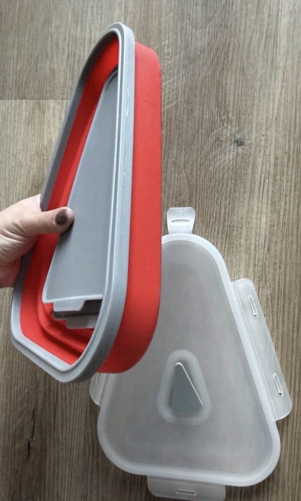 Triangular Expandable Food Storage Container Set, 4pcs, Red Gray White, Snap Lid