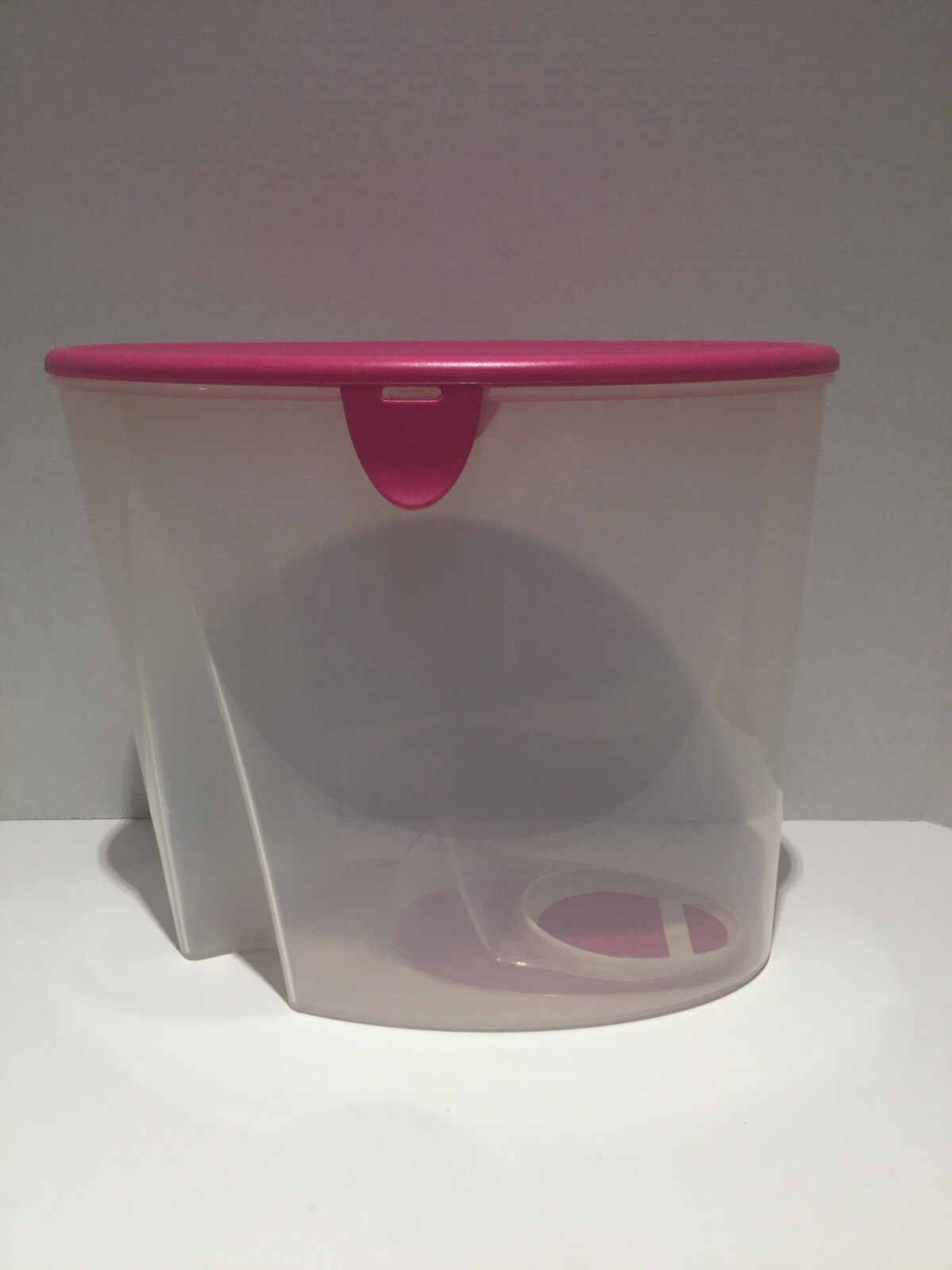 Tupperware FIFO First In First Out Cereal Storage Container 21 Cups Pink Lid New