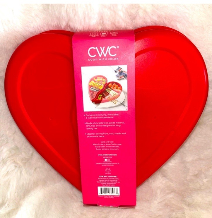 TARGET Valentine Best Friends Heart-Shaped Snack Box SNACKLE Box Red