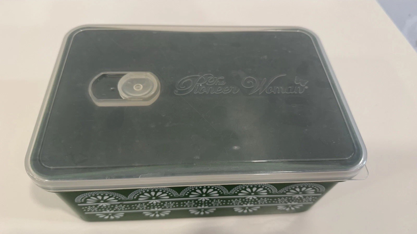 The Pioneer Woman 42oz Plastic Food Storage Container with Steam Release Vent