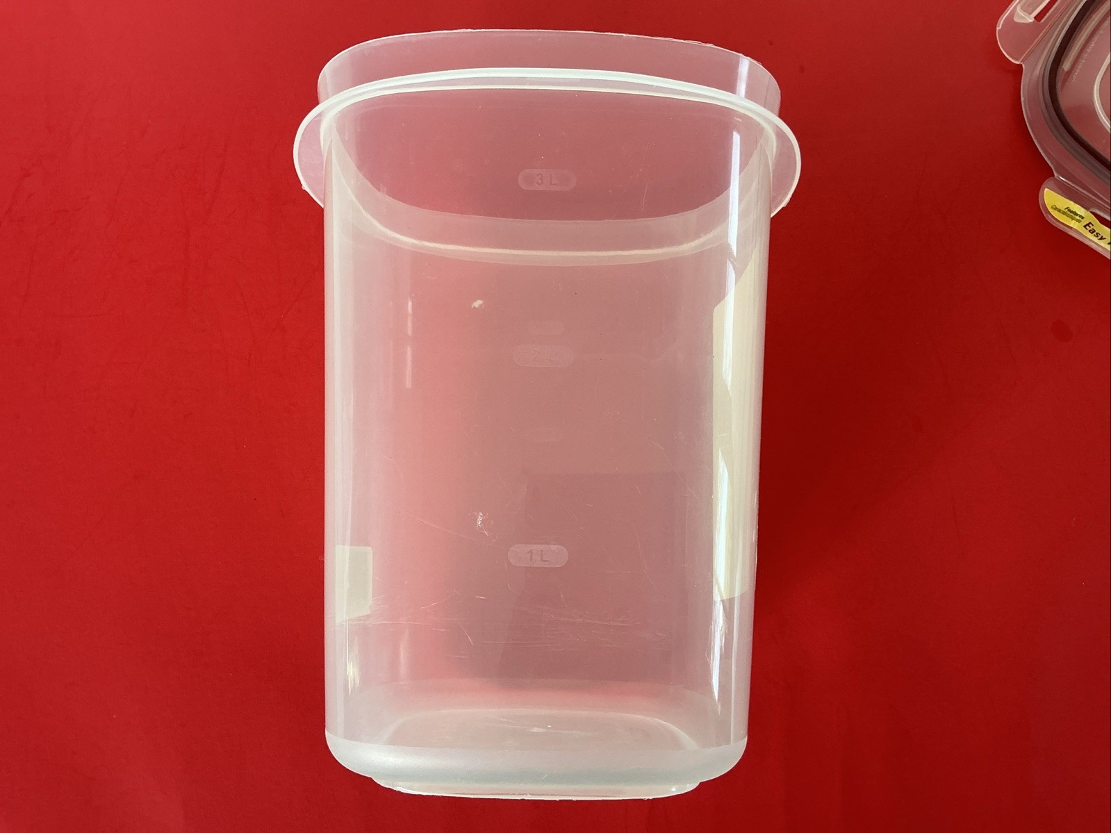 Rubbermaid 15 Cups 3.5L Lock-Its Food Storage Container w/ Easy Find Lid