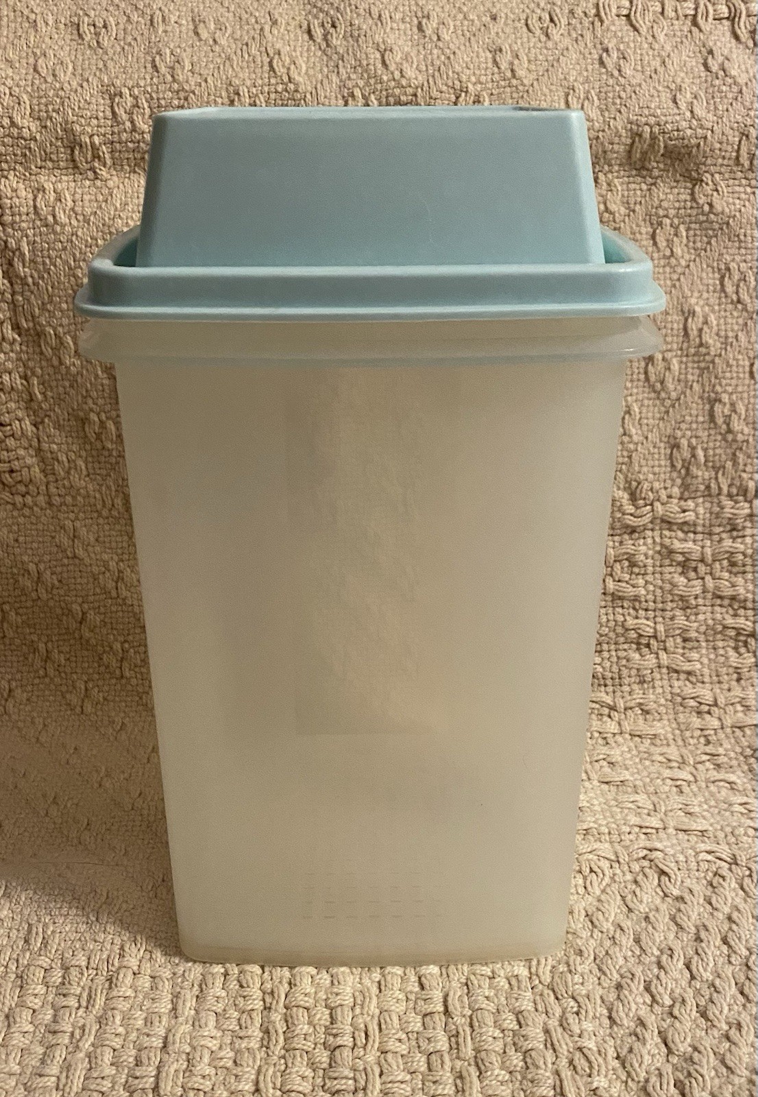 Tupperware Clear Pick-a-Deli pickle olive keeper container 3pc Light Blue Green