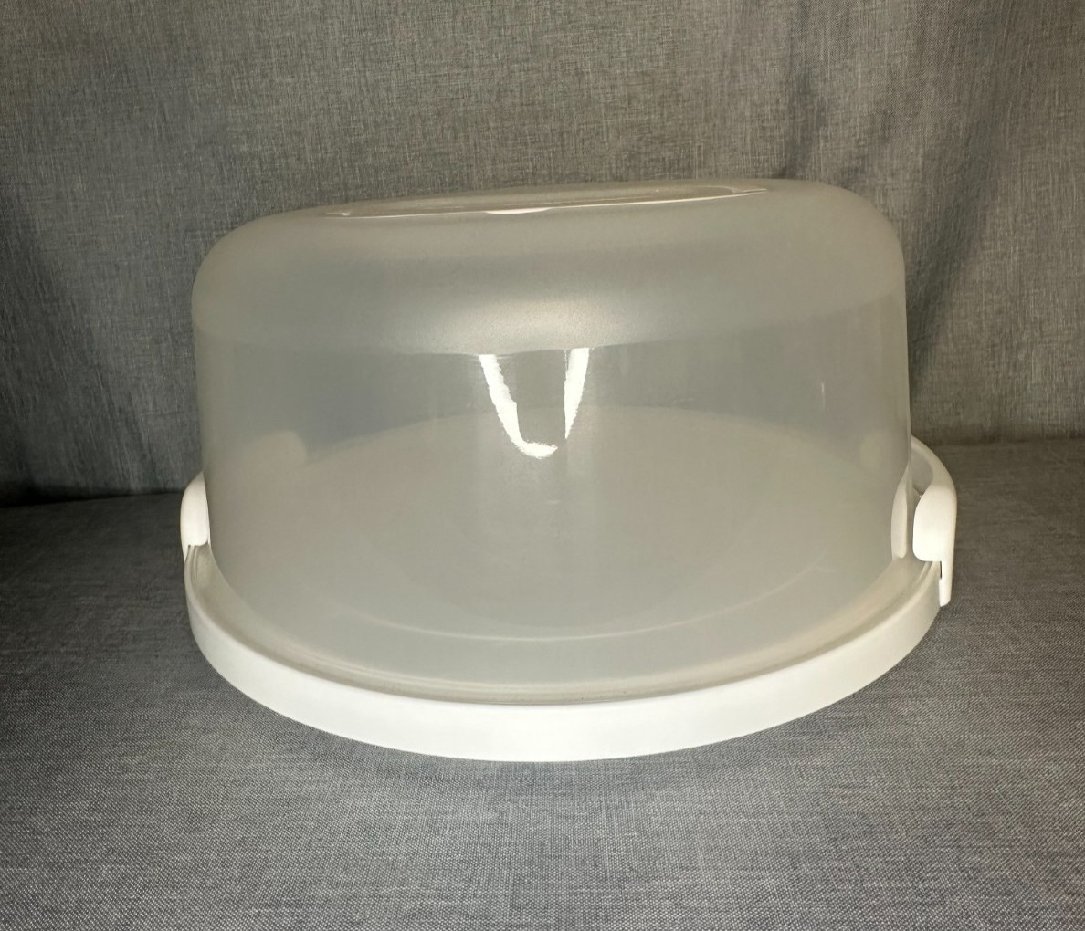 Cake Carrier with locking Lid and Handle BPA-Free Cake Container multifunction