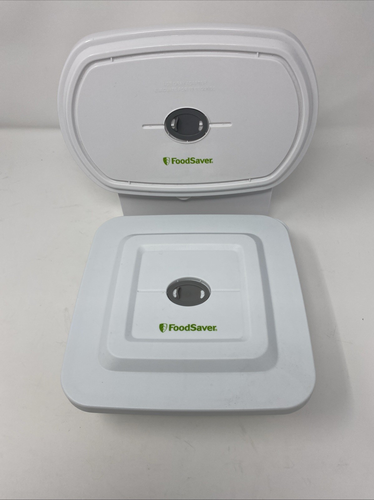 Food Saver Vacuum Sealed Lunch/ Meal Containers 2 pc With Adapter & Instructions