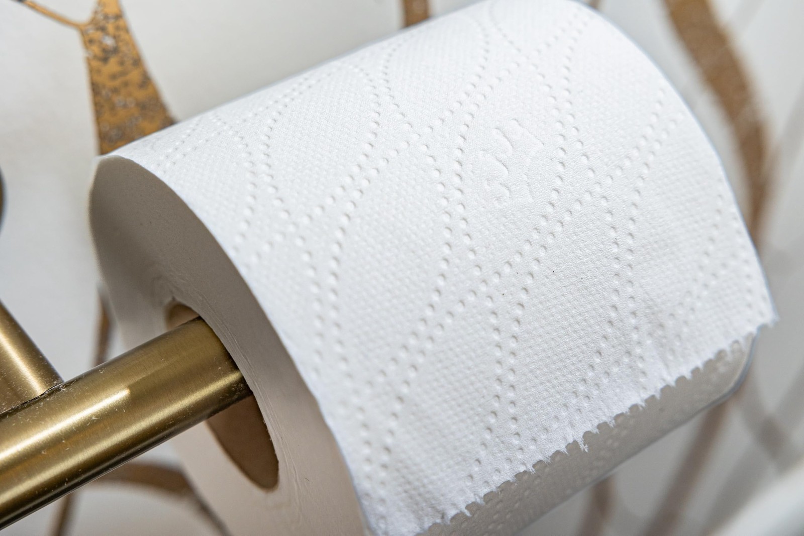 Throne Bamboo 24 Rolls Of Bamboo Toilet Paper – 3-Ply King- Sized Sheets Made
