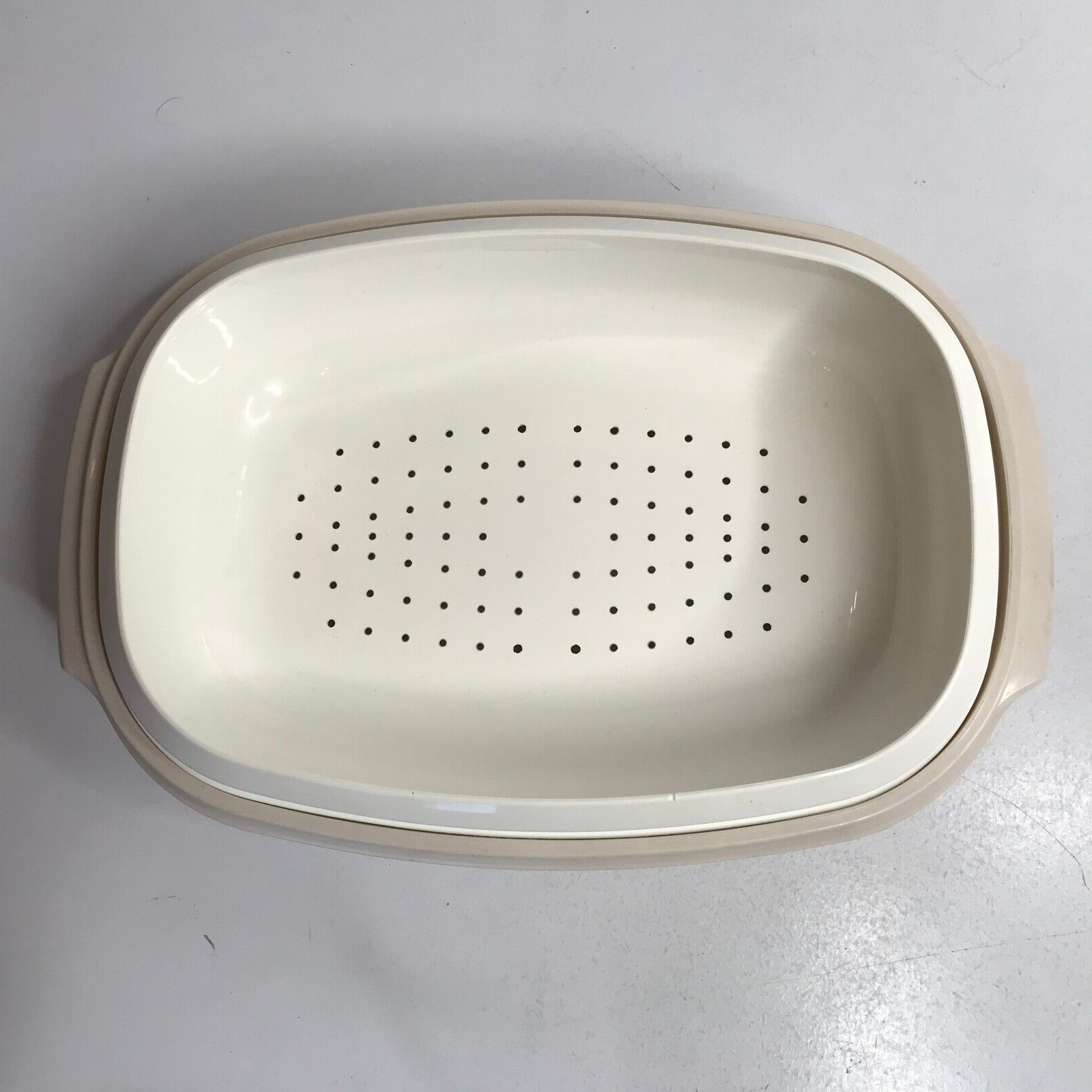 Vintage RetroTupperware Serving Dish with Built in Strainer & Lid