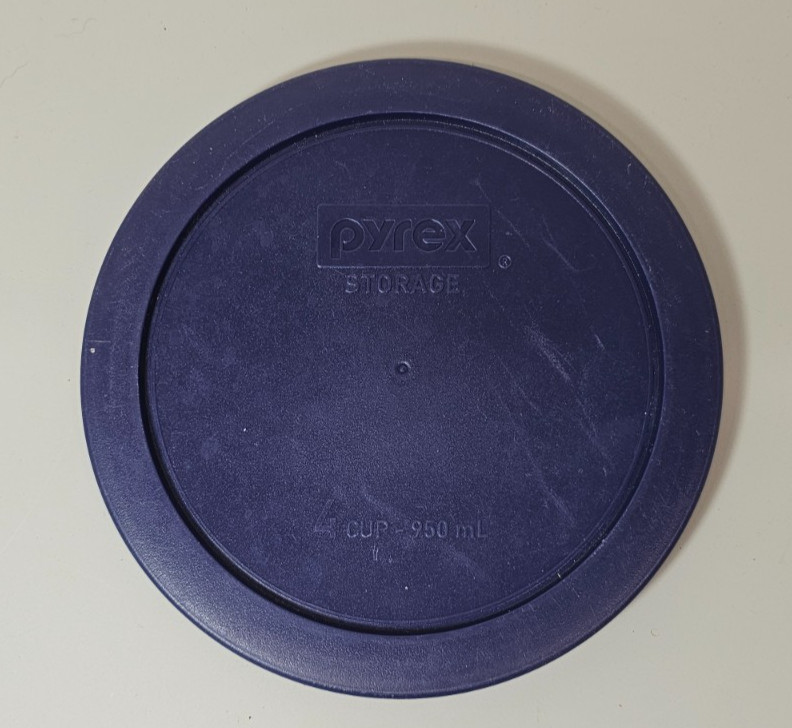 Pyrex Plastic Replacement Dark Blue Lids 7201, 7401, 7200, 7202 Lot of 5