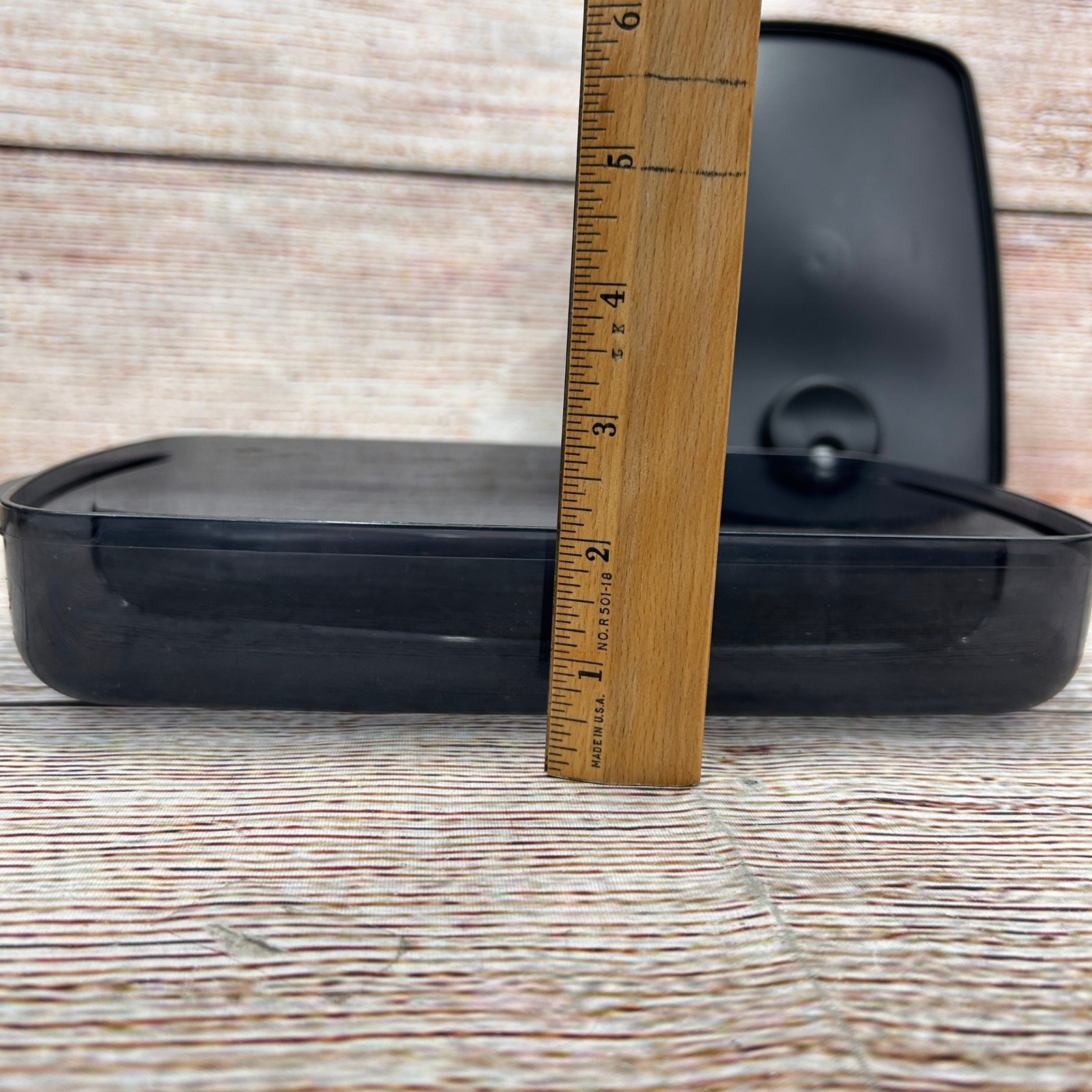 Tupperware CrystalWave Divided Dish Black Microwave Reheatable 3382A-4 3390A-2