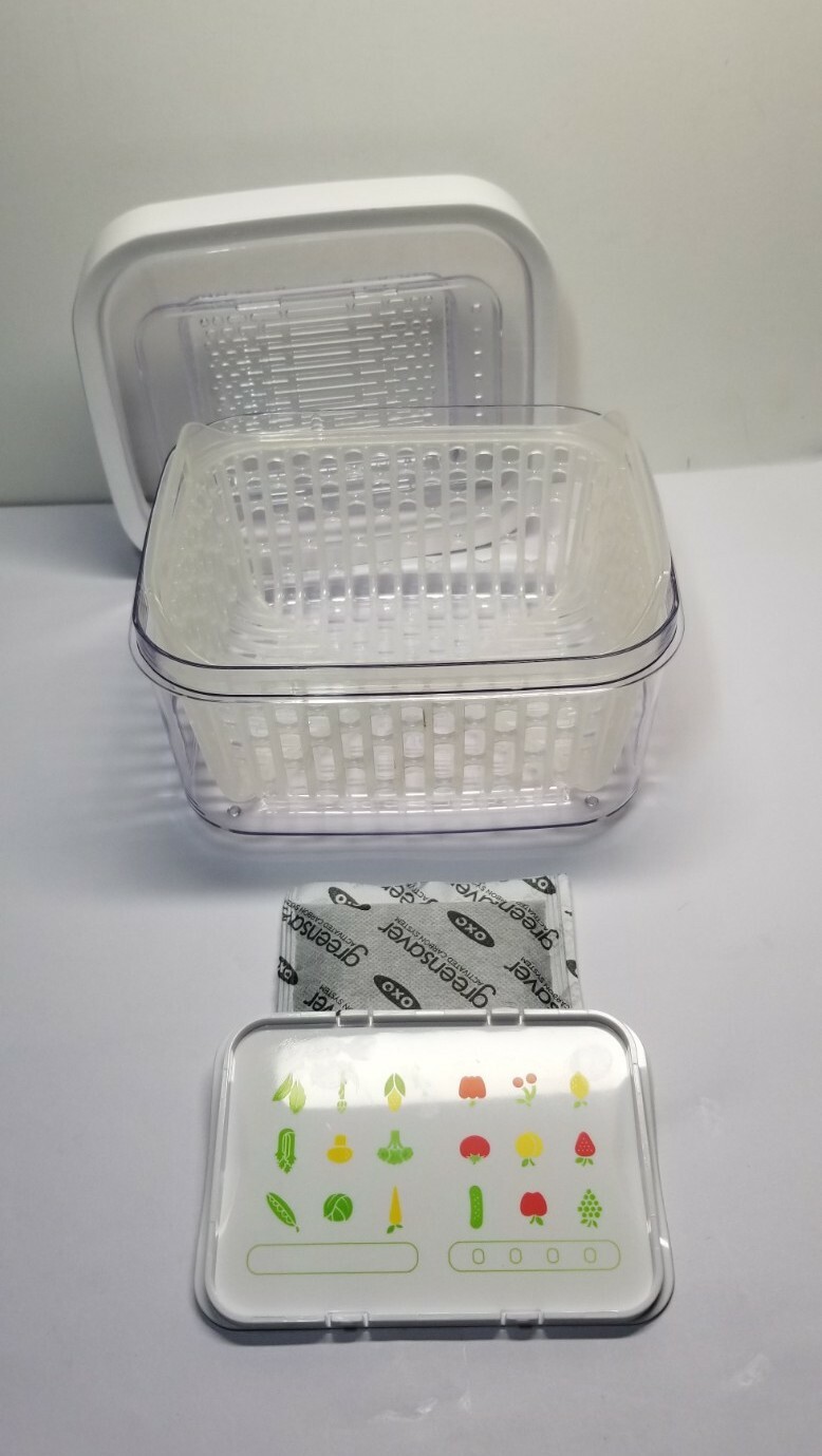OXO Vegetable Storage Container Green Saver Food Keeper 1.5L/1.6 QT Clear &White