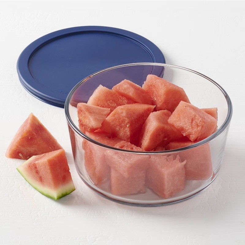 Anchor Hocking Glass Food Storage Container with Lid, 7 Cup Round