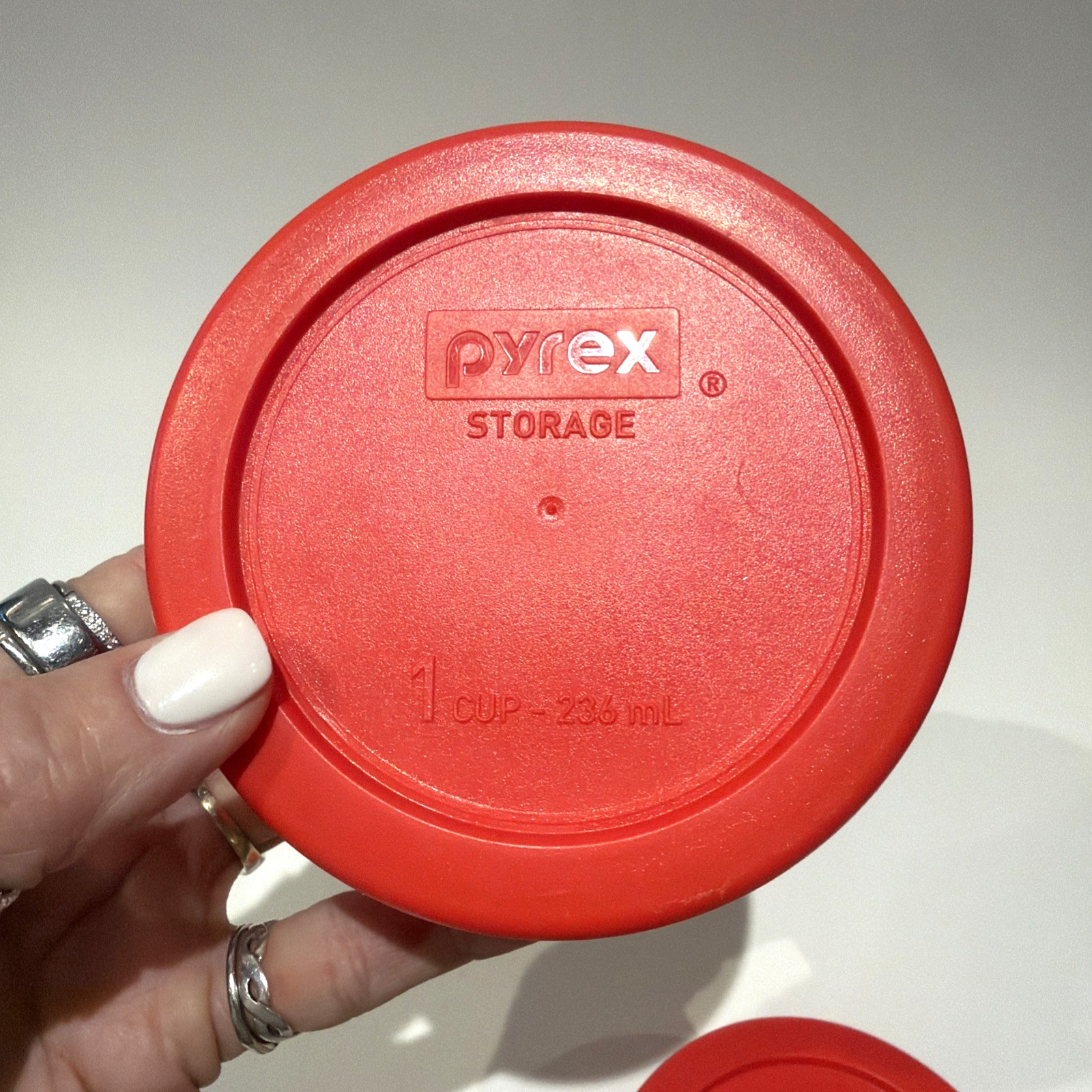 Pyrex 7202 1-Cup Glass Storage Bowls w/ 7202-PC Poppy Red Plastic Lids – 2 Pack