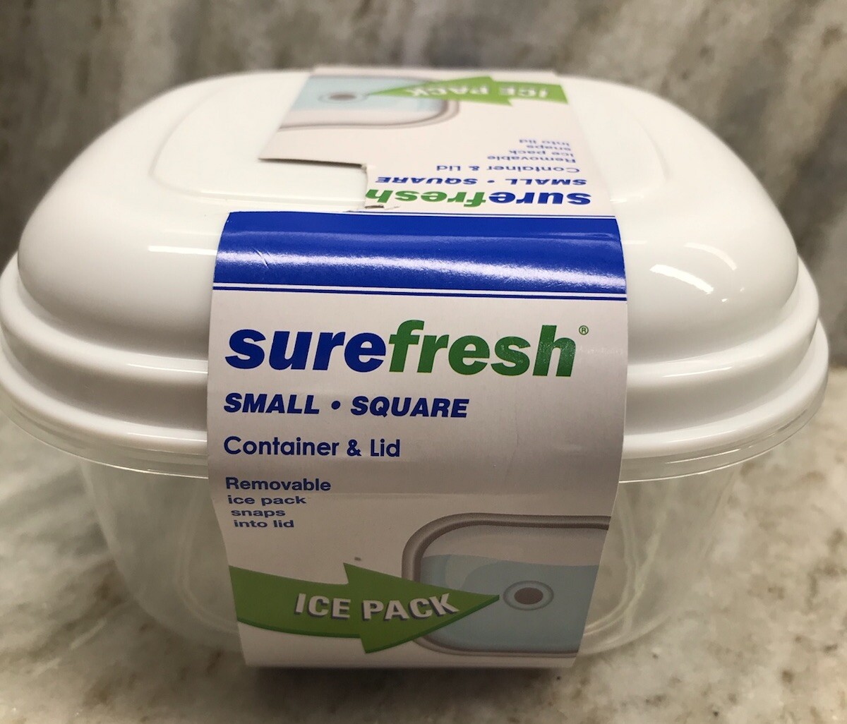 Sure Fresh Small Square 2.44Cup/19.5floz/Removable Ice Pack-Read Dir. Before Use