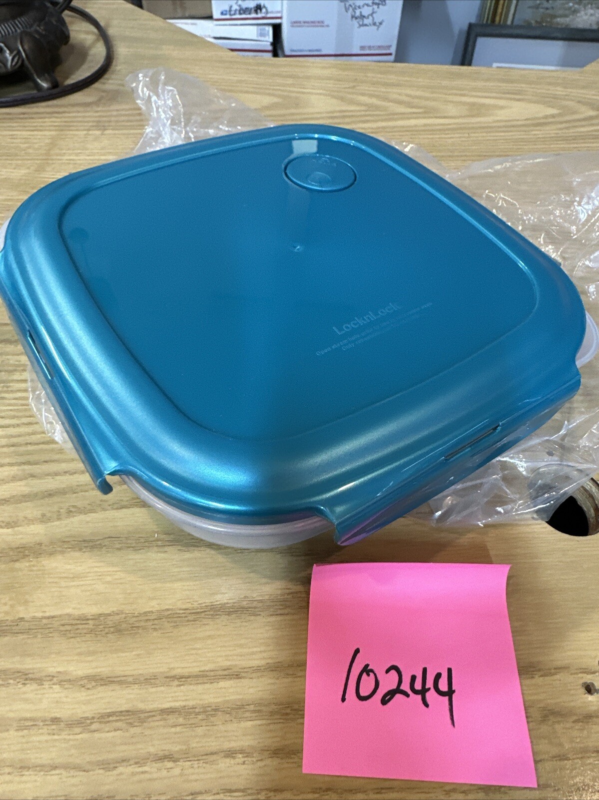 Lock N Lock Divided Food Storage Container W/Green Snap Lid 4 Divides Vent 1.4qt