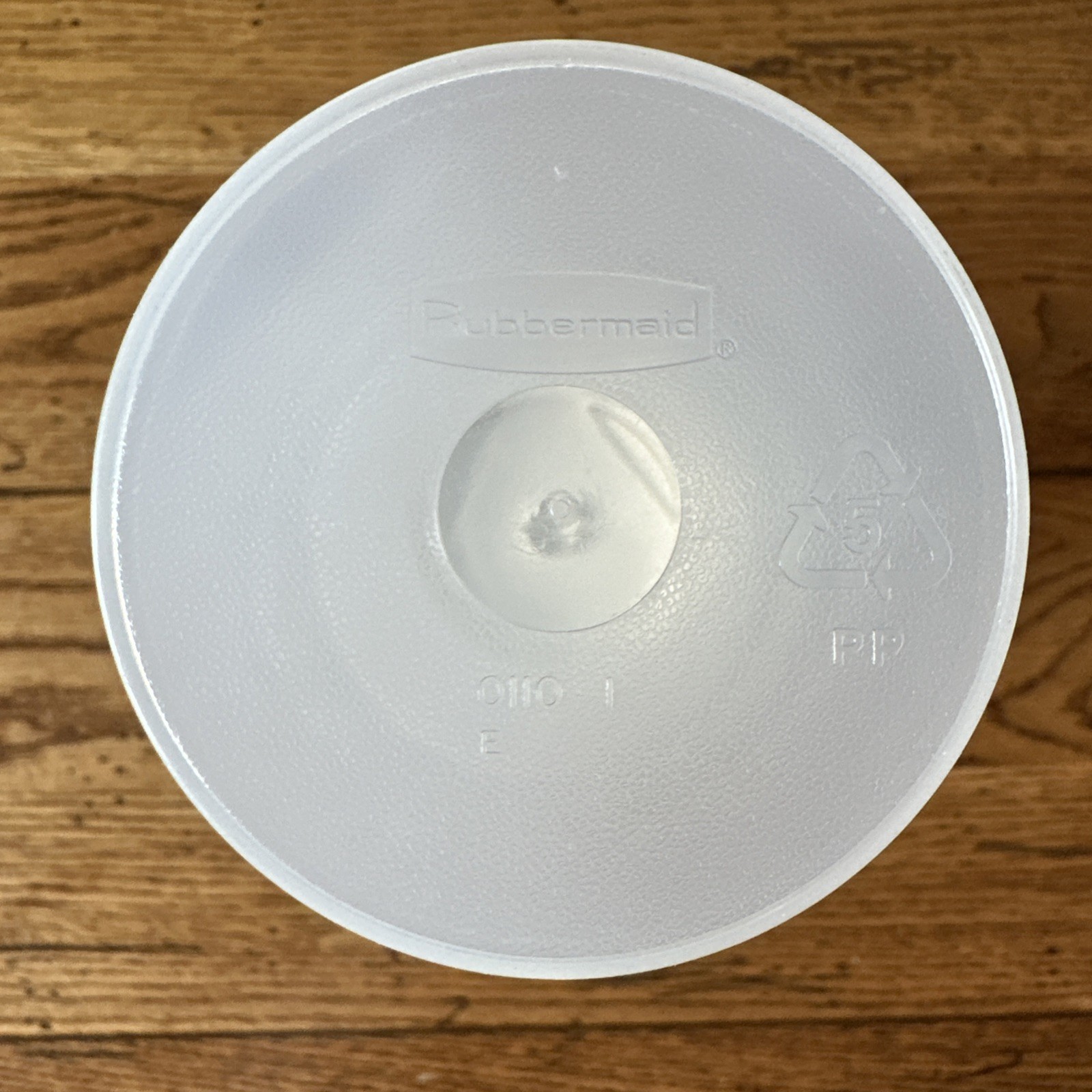VTG Rubbermaid Select A Serving Pasta Spaghetti Container Holder Almond Lid 0110