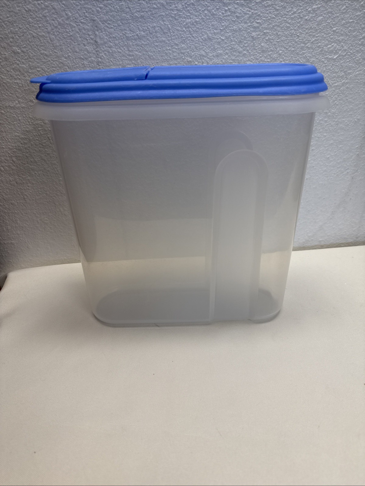 Vintage Anchor Hocking 3.75Qt Cereal Keeper Storage Container Pantry Blue Lid #1