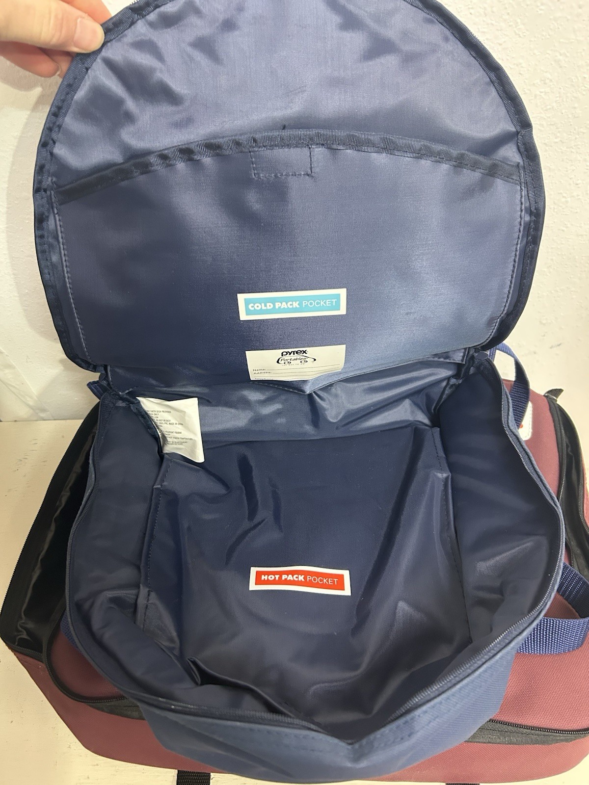 Pyrex Portables The Way to Go Bag 4 Lot Red, Blue, Maroon