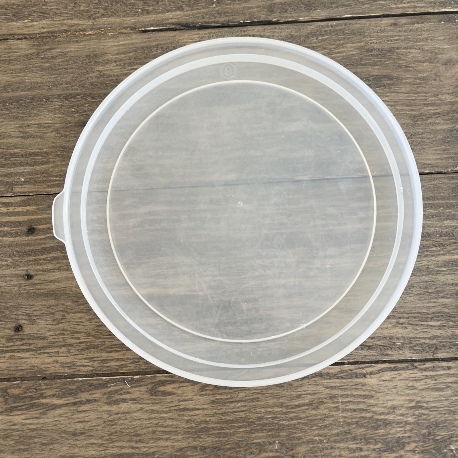 Vtg SUPERSEAL 8.5” Divided Food Storage Container w Lid Microwaveable Clear